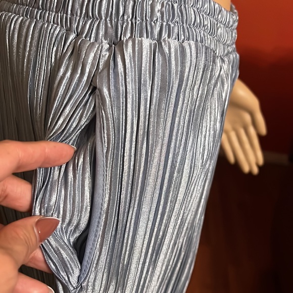 Hayden “palazzo metallic blue - Picture 2 of 3